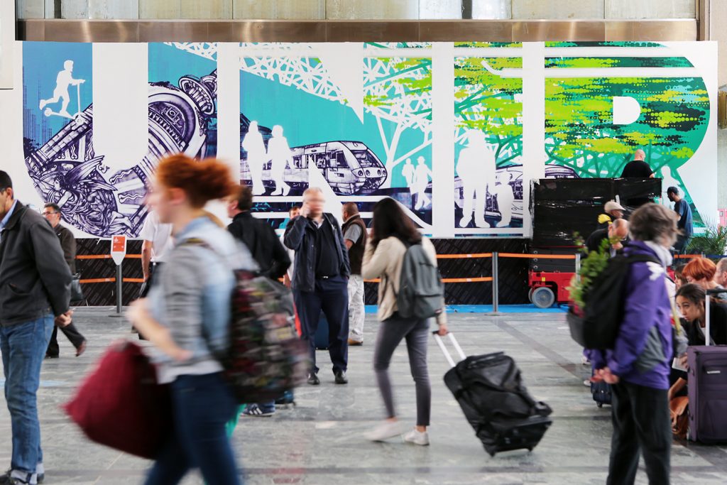 Fresque graffiti - chantier de la nouvelle gare de Nantes , avec 100 Pression © Elodie Ponsaud